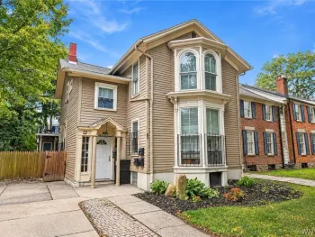 Property at 32 Irving Place, Buffalo, NY 14201