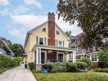 Property at 40 Jewett Parkway, Buffalo, NY 14214