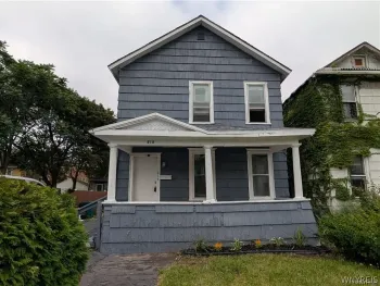 Property at 616 7th (UPPER) Avenue, Niagara Falls, NY 14301