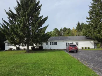 Property at 941 Akron Road, Pembroke, NY 14036