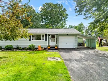Property at 10 Ingersoll Drive, Fulton, NY 13069