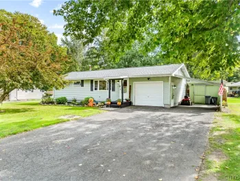 Property at 10 Ingersoll Drive, Fulton, NY 13069