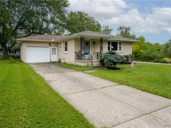 Property at 7 Ridgeview Street, Lancaster, NY 14043