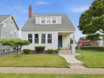 Property at 300 Malverne Drive, Syracuse, NY 13208