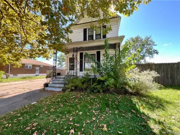Property at 2467 Cudaback Avenue, Niagara Falls, NY 14303