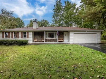 Property at 102 Old Orchard Lane, Orchard Park, NY 14127