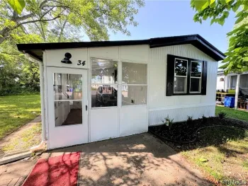 Property at 34 Del Court West, Lockport Town, NY 14094
