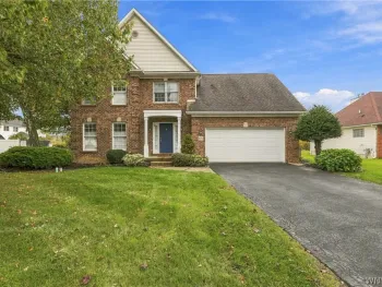 Property at 1 Cambridge Court, Lancaster, NY 14086
