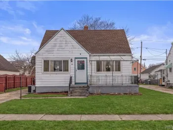 Property at 12 Leonard Post Drive, Cheektowaga, NY 14211
