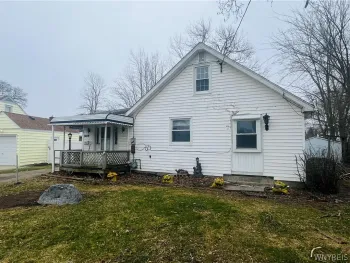 Property at 8249 Witkop Avenue, Niagara Falls, NY 14304