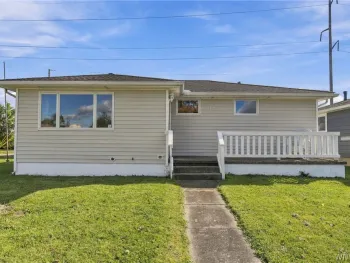 Property at 129 Satinwood Drive, Cheektowaga, NY 14225