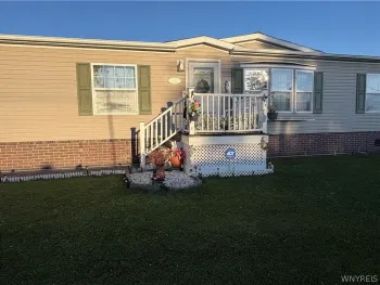Property at 4104 Seneca, Niagara, NY 14304