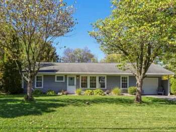 Property at 29 Wexford Road, DeWitt, NY 13214
