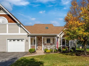Property at 3 Spicebush Lane, Amherst, NY 14221