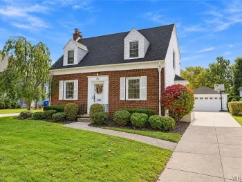 Property at 101 Hyledge Drive, Amherst, NY 14226