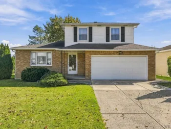 Property at 107 Gaslight Trail, Amherst, NY 14221