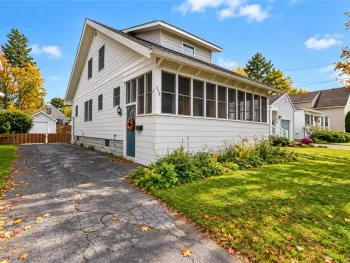 Property at 328 Orwood Place, Salina, NY 13208