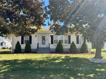 Property at 20 Applewood Boulevard, New Hartford, NY 13323
