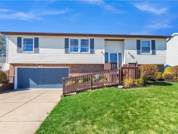 Property at 6 Summit Meadow Avenue, West Seneca, NY 14224