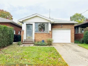 Property at 3404 Walnut Avenue, Niagara Falls, NY 14301