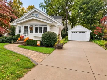 Property at 54 Lanvale Park, Irondequoit, NY 14617