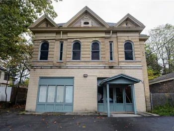 Property at 610 Oak Street, Syracuse, NY 13203