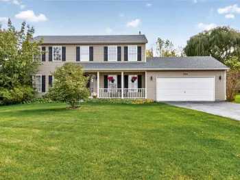 Property at 704 Lake View Knls, Ontario, NY 14519
