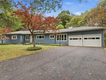 Property at 2815 Oakview Drive, Irondequoit, NY 14617