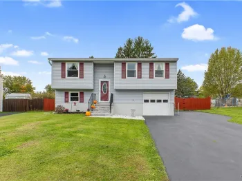 Property at 4304 Amblewood Lane, Clay, NY 13041