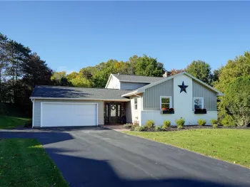 Property at 28 Center Crossing, Perinton, NY 14450
