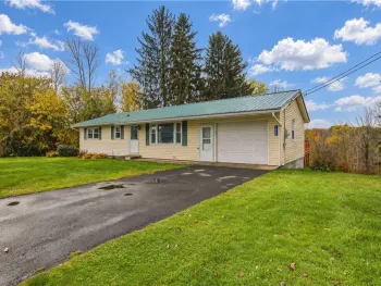 Property at 1025 State Route 48, Granby, NY 13069