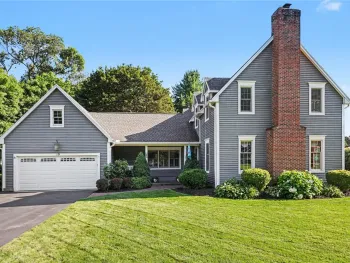 Property at 19 Thoroughbred Trail, Penfield, NY 14526