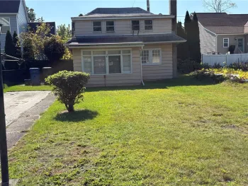Property at 47 Oak Hill Vw, Rochester, NY 14611