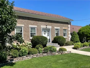 Property at 6952 Bear Ridge Road, Pendleton, NY 14120
