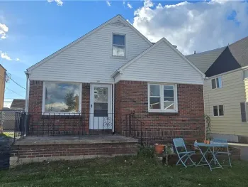 Property at 20 Beechwood Place, Cheektowaga, NY 14225