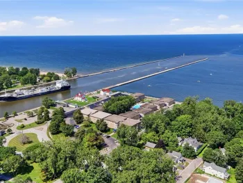 Property at 811 Westage At The Harbor, Irondequoit, NY 14617