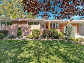 Property at 752 Meadowbrook Drive, North Tonawanda, NY 14120