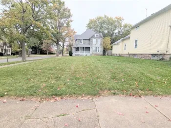 Property at 1643 10th Street, Niagara Falls, NY 14305