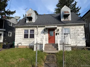 Property at 469 7th Street, Niagara Falls, NY 14301
