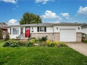 Property at 1462 100th St, Niagara Falls, NY 14304