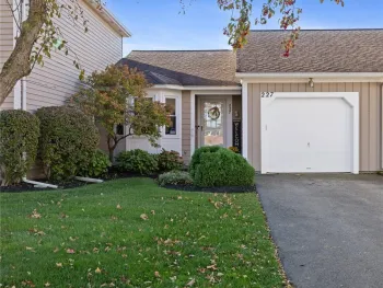 Property at 227 Deerhurst Lane, Webster, NY 14580