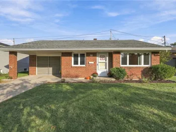 Property at 49 Nantucket Drive, Cheektowaga, NY 14225