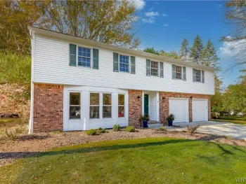 Property at 6 Stonehenge Court, Orchard Park, NY 14127