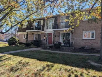 Property at 71 Georgian Lane, Amherst, NY 14221