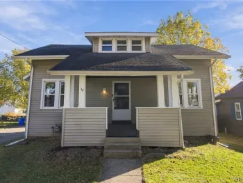 Property at 32 Marlowe Avenue, Hamburg, NY 14219