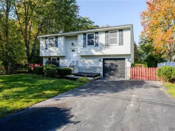 Property at 5344 Ernest Road, Lockport Town, NY 14094