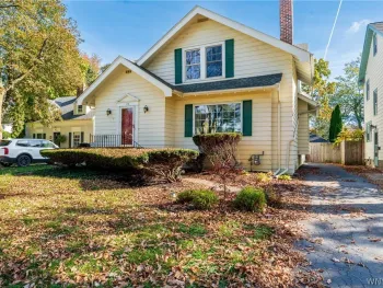 Property at 172 Washington Highway, Amherst, NY 14226