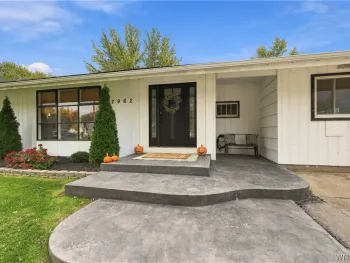 Property at 2962 Sunset Drive, Grand Island, NY 14072