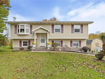 Property at 6878 Tuckahoe Road, Williamson, NY 14589