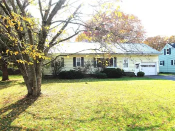 Property at 101 Clarence Drive, Cicero, NY 13212